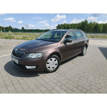 Skoda Octavia  Kombi 2015,  1.2 benzyna - Na sprzedaż za 25 800 zł - Lipówki - zdjęcie 2