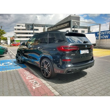 BMW X5  SUV 2022,  3.0 diesel, automat - Na sprzedaż za 279 900 zł - Tychy - zdjęcie 5