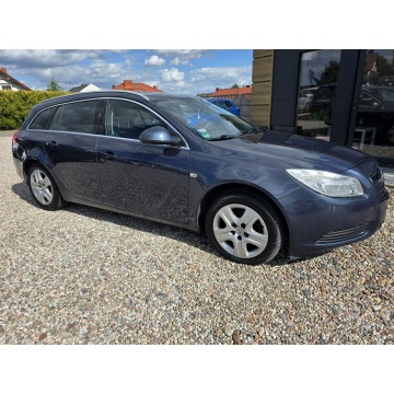 Opel Insignia  Kombi 2010,  1.8 benzyna+LPG - Na sprzedaż za 13 900 zł - Gniezno - zdjęcie 2
