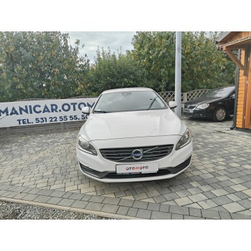 Volvo S60  Sedan/Limuzyna 2014,  1.6 diesel, automat - Na sprzedaż za 29 900 zł - Twardów - zdjęcie 3