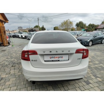Volvo S60  Sedan/Limuzyna 2014,  1.6 diesel, automat - Na sprzedaż za 29 900 zł - Twardów - zdjęcie 5