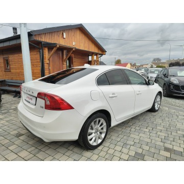 Volvo S60  Sedan/Limuzyna 2014,  1.6 diesel, automat - Na sprzedaż za 29 900 zł - Twardów - zdjęcie 4