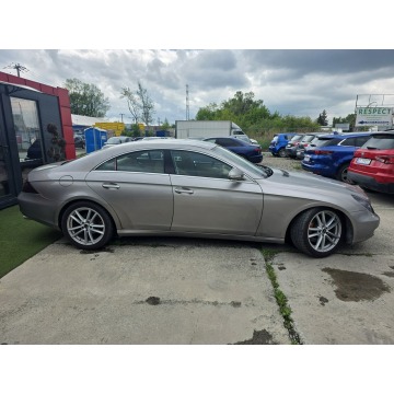 Mercedes - Benz CLS-klasa  Sedan/Limuzyna 2005,  3.5 benzyna, automat - Na sprzedaż za 19 900 zł - Kraków - zdjęcie 4