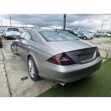 Mercedes - Benz CLS-klasa  Sedan/Limuzyna 2005,  3.5 benzyna, automat - Na sprzedaż za 19 900 zł - Kraków - zdjęcie 7