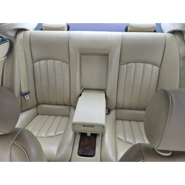 Mercedes - Benz CLS-klasa  Sedan/Limuzyna 2005,  3.5 benzyna, automat - Na sprzedaż za 19 900 zł - Kraków - zdjęcie 12