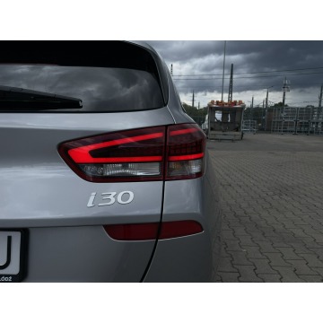 Hyundai i30  Kombi 2025,  1.5 benzyna, automat - Na sprzedaż za 85 900 zł - Łódź - zdjęcie 11