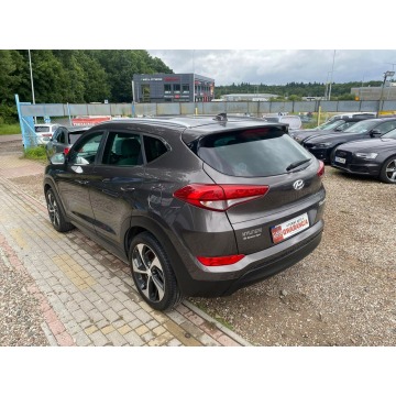 Hyundai Tucson  SUV 2016,  1.7 diesel - Na sprzedaż za 55 997 zł - Gdańsk - zdjęcie 10
