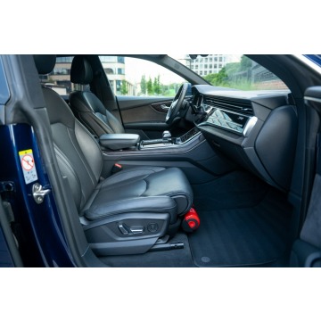 Audi Q8  SUV 2018,  3.0 diesel, automat - Na sprzedaż za 174 700 zł - Kraków - zdjęcie 9