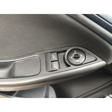 Ford Focus  Kombi 2016,  2.0 diesel - Na sprzedaż za 33 900 zł - Zgierz - zdjęcie 11