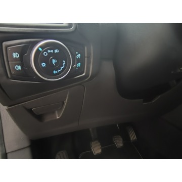 Ford Focus  Kombi 2016,  2.0 diesel - Na sprzedaż za 33 900 zł - Zgierz - zdjęcie 12