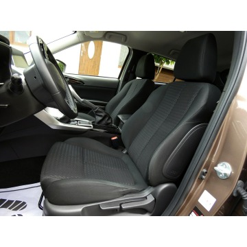Mitsubishi Eclipse Cross  SUV 2019,  1.5 benzyna - Na sprzedaż za 66 900 zł - Szydłowo - zdjęcie 5
