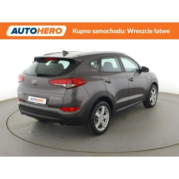 Hyundai Tucson  SUV 2017,  1.6 benzyna - Na sprzedaż za 58 400 zł - Warszawa - zdjęcie 7