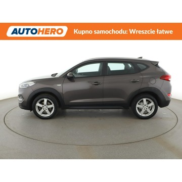 Hyundai Tucson  SUV 2017,  1.6 benzyna - Na sprzedaż za 58 400 zł - Warszawa - zdjęcie 2