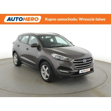 Hyundai Tucson  SUV 2017,  1.6 benzyna - Na sprzedaż za 58 400 zł - Warszawa - zdjęcie 10
