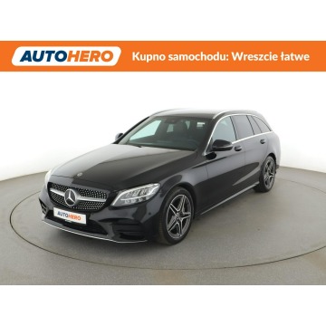 Mercedes C 300 - automat skóra/alcantara full LED navi kamery klima auto grzane fotele