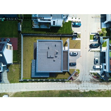 Sprzedam dom Elbląg -  jednopiętrowy,  pow.  254 m2,  działka:   718 m2 - zdjęcie 10