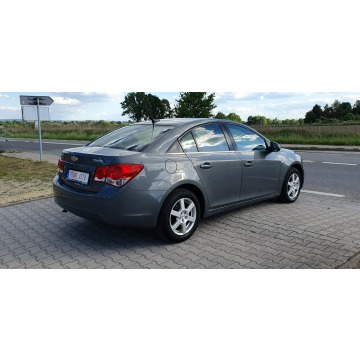 Chevrolet Cruze  Sedan/Limuzyna 2011,  1.8 benzyna - Na sprzedaż za 24 800 zł - Przyszowice - zdjęcie 3