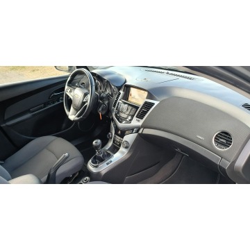 Chevrolet Cruze  Sedan/Limuzyna 2011,  1.8 benzyna - Na sprzedaż za 24 800 zł - Przyszowice - zdjęcie 10