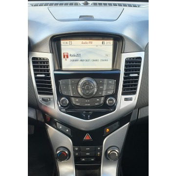 Chevrolet Cruze  Sedan/Limuzyna 2011,  1.8 benzyna - Na sprzedaż za 24 800 zł - Przyszowice - zdjęcie 12