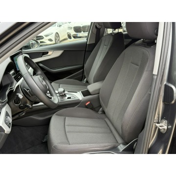 Audi A4  Sedan/Limuzyna 2023,  2.0 benzyna, automat - Na sprzedaż za 119 800 zł - Pęcice - zdjęcie 12