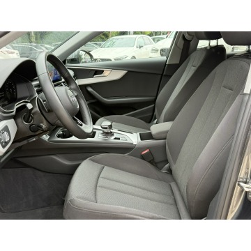 Audi A4  Sedan/Limuzyna 2023,  2.0 benzyna, automat - Na sprzedaż za 119 800 zł - Pęcice - zdjęcie 11