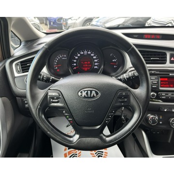 Kia Ceed  Kombi 2012,  1.6 benzyna - Na sprzedaż za 33 900 zł - Rydułtowy - zdjęcie 12