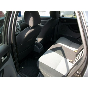 Ford Focus  Kombi 2010,  1.6 diesel - Na sprzedaż za 9 000,00 zł - Katowice - zdjęcie 6