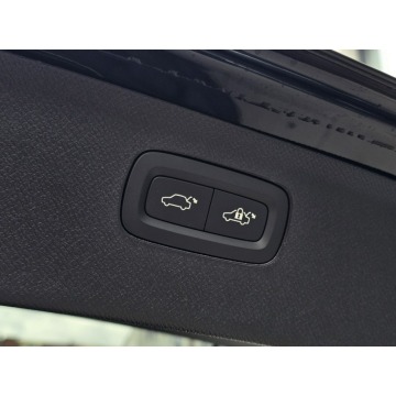 Volvo   SUV 2026,  2.0 hybryda, automat - Na sprzedaż za 379 900 zł - Tychy - zdjęcie 11