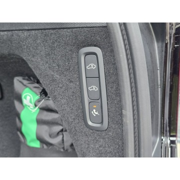 Volvo   SUV 2026,  2.0 hybryda, automat - Na sprzedaż za 379 900 zł - Tychy - zdjęcie 10