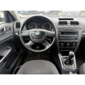 Skoda Octavia  Kombi 2012,  1.6 diesel - Na sprzedaż za 14 900 zł - Wrocław - zdjęcie 5