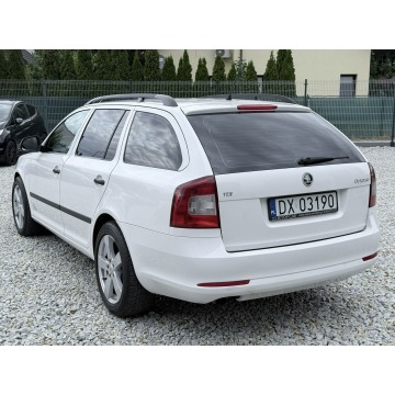 Skoda Octavia  Kombi 2012,  1.6 diesel - Na sprzedaż za 14 900 zł - Wrocław - zdjęcie 7