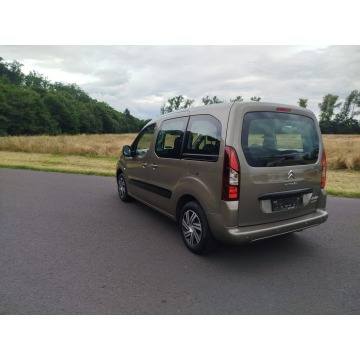 Citroen Berlingo  Minivan/Van 2012,  1.6 benzyna - Na sprzedaż za 22 700 zł - Jarocin - zdjęcie 4