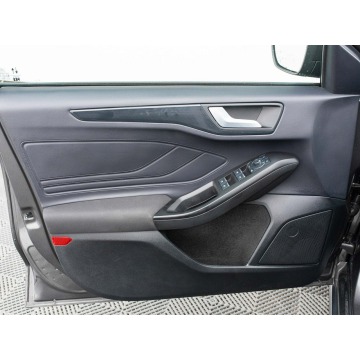Ford Focus  Hatchback 2024,  1.0 benzyna, automat - Na sprzedaż za 86 850 zł - Gdańsk - zdjęcie 9