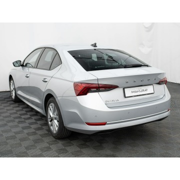 Skoda Octavia  Sedan/Limuzyna 2023,  1.5 benzyna - Na sprzedaż za 74 850 zł - Gdynia - zdjęcie 4