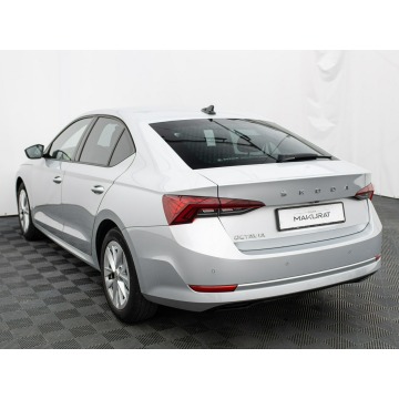 Skoda Octavia  Sedan/Limuzyna 2022,  1.5 benzyna - Na sprzedaż za 72 700 zł - Gdańsk - zdjęcie 4