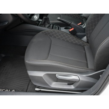 Skoda Scala  Hatchback 2022,  1.0 benzyna - Na sprzedaż za 53 840 zł - Gdynia - zdjęcie 10