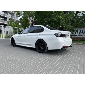 BMW Seria 3  Sedan/Limuzyna 2016,  3.0 benzyna, automat - Na sprzedaż za 119 990 zł - Warszawa - zdjęcie 4
