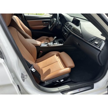 BMW Seria 3  Sedan/Limuzyna 2016,  3.0 benzyna, automat - Na sprzedaż za 119 990 zł - Warszawa - zdjęcie 5