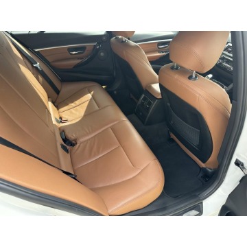 BMW Seria 3  Sedan/Limuzyna 2016,  3.0 benzyna, automat - Na sprzedaż za 119 990 zł - Warszawa - zdjęcie 8