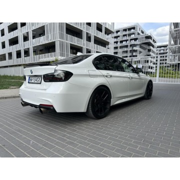 BMW Seria 3  Sedan/Limuzyna 2016,  3.0 benzyna, automat - Na sprzedaż za 119 990 zł - Warszawa - zdjęcie 3
