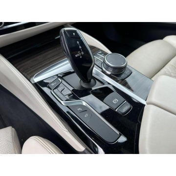 BMW Seria 5  Sedan/Limuzyna 2017,  4.4 benzyna, automat - Na sprzedaż za 159 900 zł - Warszawa - zdjęcie 8
