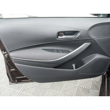 Toyota Corolla  Kombi 2022,  2.0 hybryda, automat - Na sprzedaż za 83 850 zł - Gdańsk - zdjęcie 9