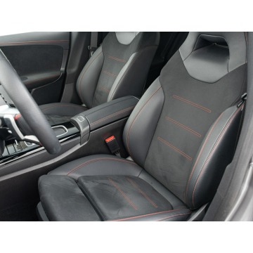 Mercedes - Benz CLA-klasa  Sedan/Limuzyna 2024,  1.3 benzyna, automat - Na sprzedaż za 148 850 zł - Gdynia - zdjęcie 11