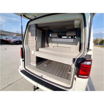 Volkswagen   Minivan/Van 2019,  2.0 diesel, automat - Na sprzedaż za 189 999 zł - Warszawa - zdjęcie 8