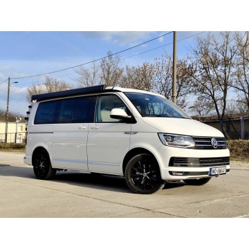 Volkswagen   Minivan/Van 2019,  2.0 diesel, automat - Na sprzedaż za 189 999 zł - Warszawa - zdjęcie 4