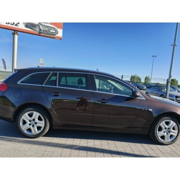 Opel Insignia  Kombi 2013,  2.0 diesel - Na sprzedaż za 21 800 zł - Lipówki - zdjęcie 6