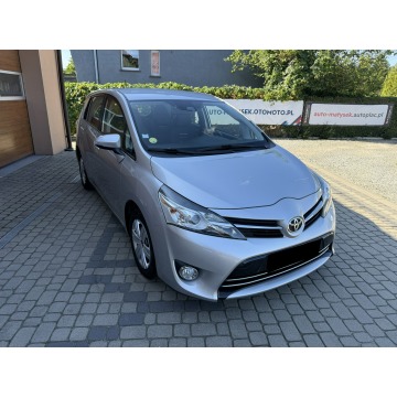 Toyota Verso  Minivan/Van 2017,  1.6 diesel - Na sprzedaż za 37 900 zł - Orzech - zdjęcie 3