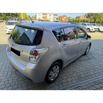 Toyota Verso  Minivan/Van 2017,  1.6 diesel - Na sprzedaż za 37 900 zł - Orzech - zdjęcie 6