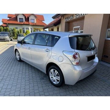 Toyota Verso  Minivan/Van 2017,  1.6 diesel - Na sprzedaż za 37 900 zł - Orzech - zdjęcie 10