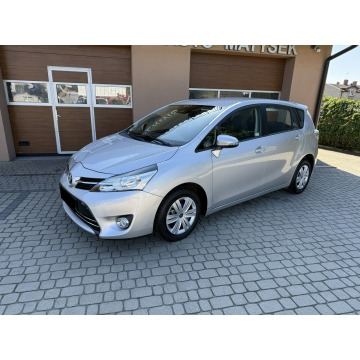 Toyota Verso  Minivan/Van 2017,  1.6 diesel - Na sprzedaż za 37 900 zł - Orzech - zdjęcie 12